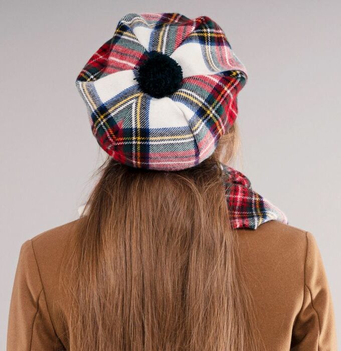 Boina Lochcarron Stewart Dress Modern Tartán