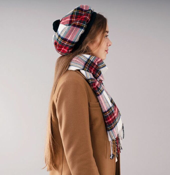 Boina Lochcarron Stewart Dress Modern Tartán